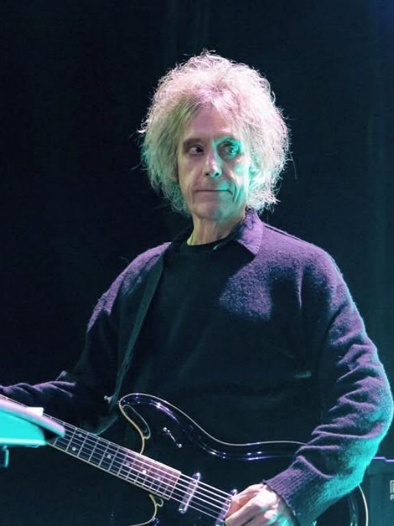 Muere Perry Bamonte, guitarrista histórico de The Cure, a los 65 años